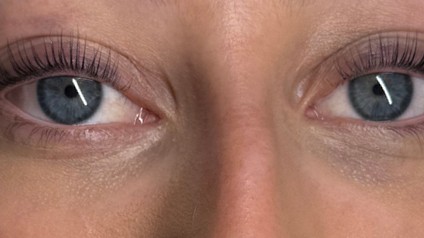 Wimpers na de lashlift met verven